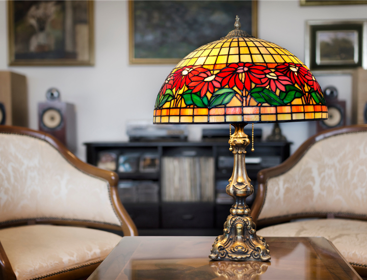 AMALFI ELITE GLASS BASE LAMP