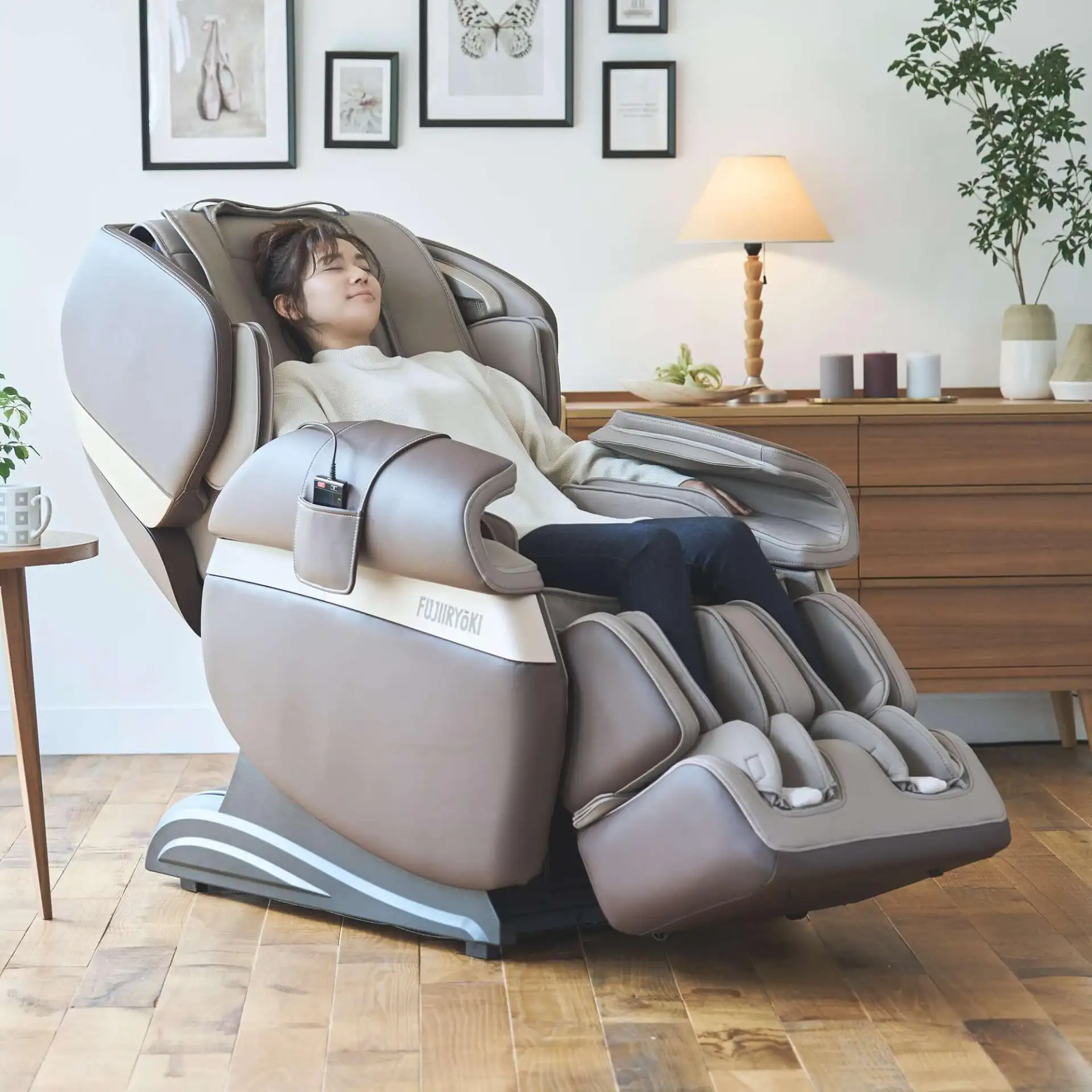 Calm Plus Flex Frame SL Track Massage Chair w/ Touchscreen Remote (Refurbished)
